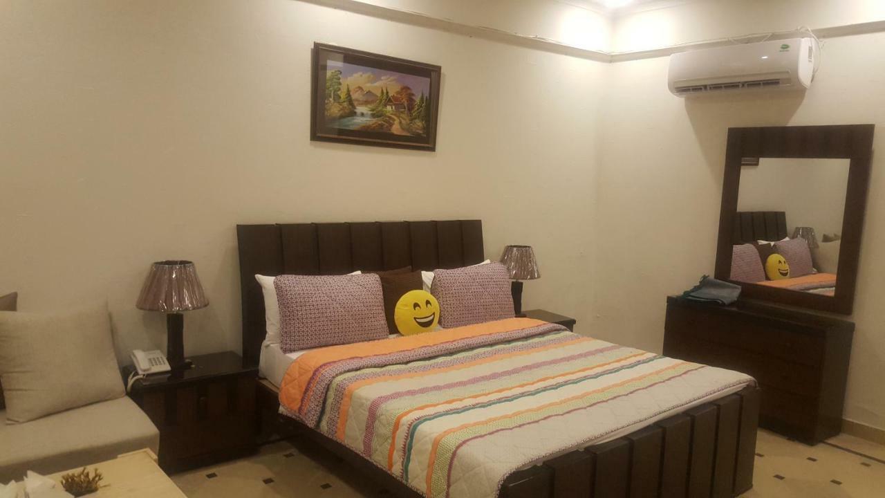 Mulberry Residence Luxury Rooms Islamabad Exterior photo