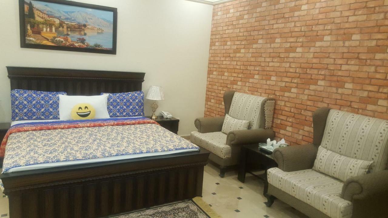 Mulberry Residence Luxury Rooms Islamabad Exterior photo
