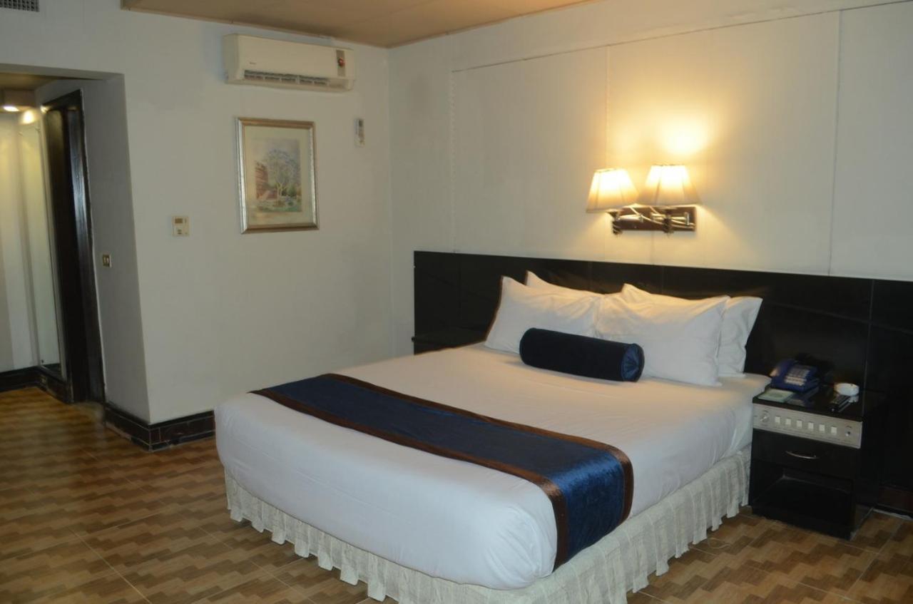Mulberry Residence Luxury Rooms Islamabad Exterior photo